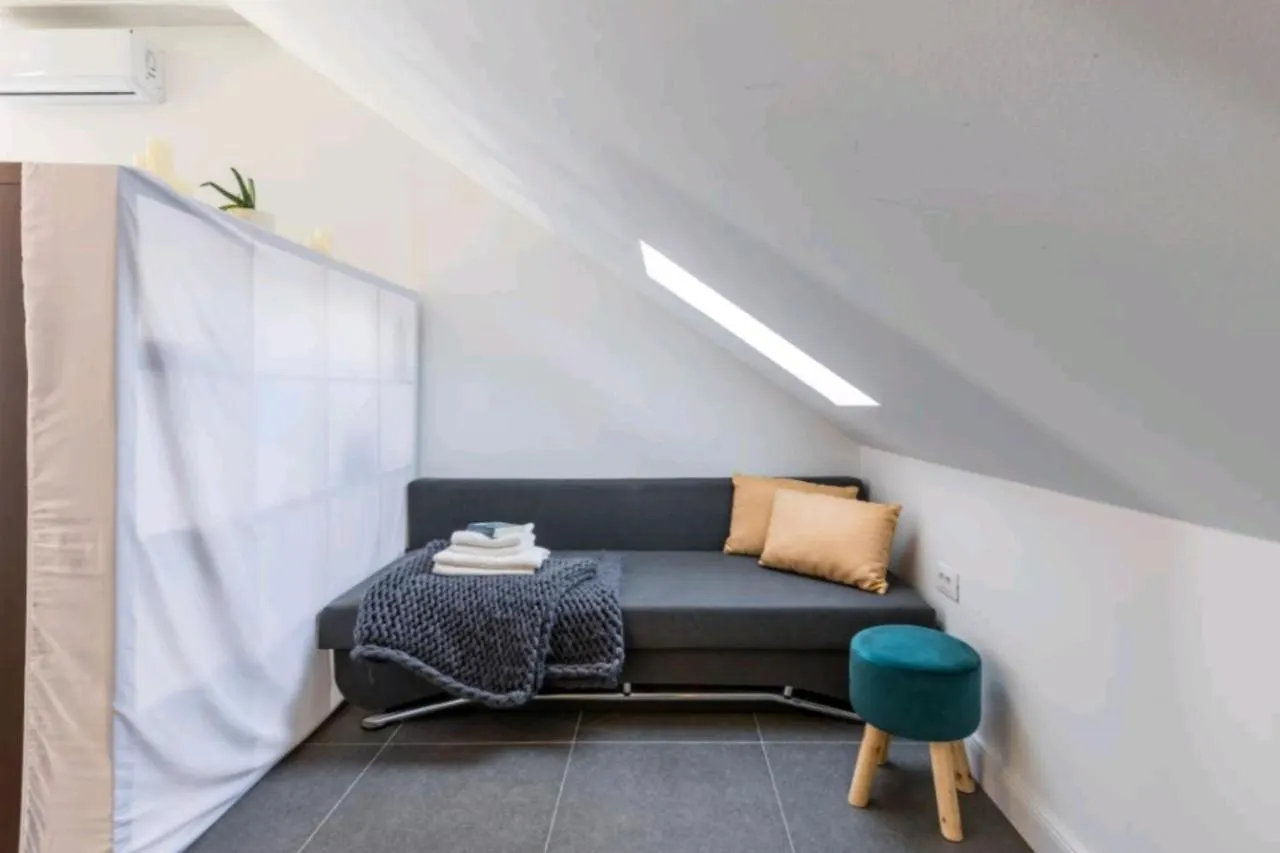 Just Like This - Cityapartment With Netflix 0*, Split